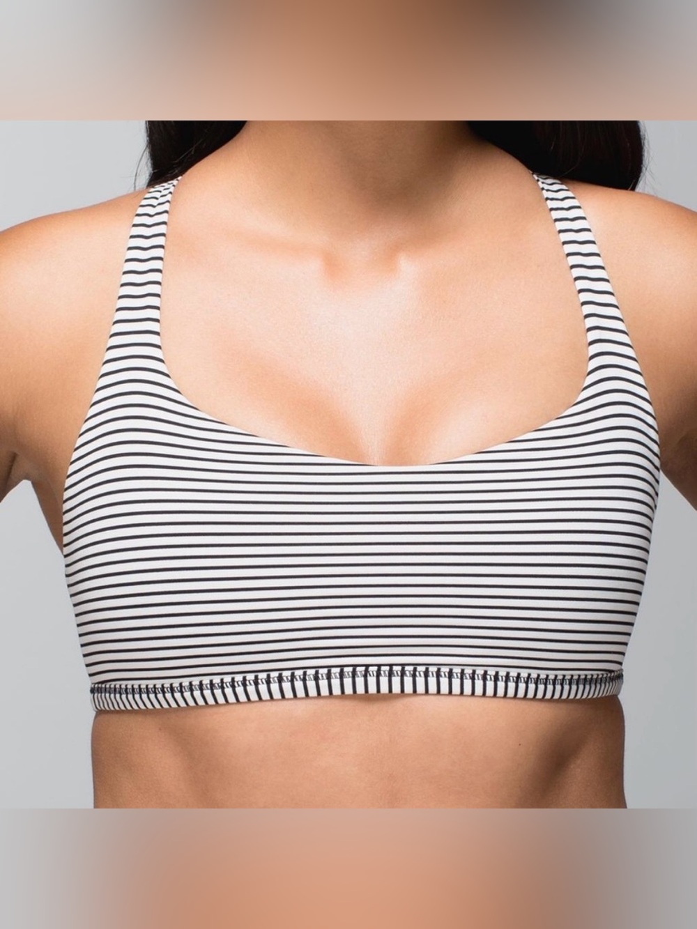 Lululemon Free To Be Wild Strappy Sport bra, size 4 in Hyper Stripe Black Ghost